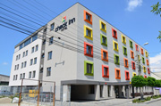 CHECK-INN-HOTEL-180