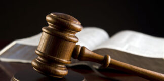 Tribunalul Bucureşti s-a mai gândit şi a stabilit când vor fi judecate cererile de concordat preventiv depuse de CONSOLIGHT COM şi ENERGOMONTAJ; cele două companii au aproape 800 de angajaţi şi afaceri de 390 milioane lei