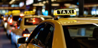 Falimentul MOVICRISS: Fiscul marchează un prejudiciu de 1,4 milioane lei şi susţine că are aplicate sechestre pe bunuri mobile din 2018… deşi firma de taxi nu a figurat cu datorii pe site-ul ANAF în 2019-2021! Patronul Petru PODOLEANU a înfiinţat 18 societăţi… pe care a mutat autorizaţiile şi, implicit, activitatea! Lichidatorul judiciar OMEGA încearcă să acopere golănia
