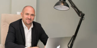 O firmă de pază a cerut insolvenţa MAURER IMOBILIARE CONSTANŢA; o persoană fizică a obţinut de la compania lui Simon Andreas MAURER daune morale de 10.000 lei în prima instanţă… şi de 70.000 lei după apel!