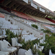 STADION-PARASIT-180