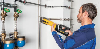 TEODORU şi ION au îngropat SIMETRIC INSTAL CONSTRUCT şi au mutat afacerea pe ALPHA HVAC; lichidatorul judiciar VICTRIX CAPITAL nu sesizează dispariţia lichidităţilor şi consideră că e normal să furi statul şi angajaţii… prin stopaj la sursă