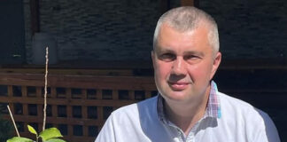 ALITEC SOLUTION a intrat în insolvenţă… după ce a câştigat (în asociere cu SMB) două licitaţii CNI cu valoare totală de 12,89 milioane lei şi una de 1,45 milioane lei din partea Primăriei BĂLENI; consilierul local Nicolae Petrişor POTEC a trecut firma pe numele sexagenarei Dănuţa CIOBANU, iar funcţia de administrator a fost preluată (în acte) de solistul de muzică populară Laurenţiu Ionuţ SÎRGHE