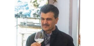 BERTONI CONSTRUCT a intrat în insolvenţă; sentinţa publicată în BPI susţine că debitoarea a solicitat „deschiderea procedurii simplificate” şi menţionează datorii de sub 500.000 lei; în realitate, firma lui Ionel PIRPILIU are restanţanţe financiare de 50 de ori mai mari, cele către Fisc fiind de peste 7,6 milioane lei (document ataşat)